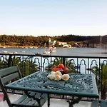Della Baia Ξενοδοχείο 3*