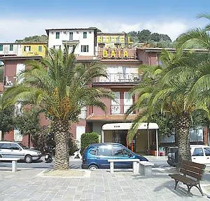 Della Baia فندق